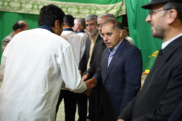 آزادی 8 زندانی یزدی به برکت حضور پرچم رضوی
