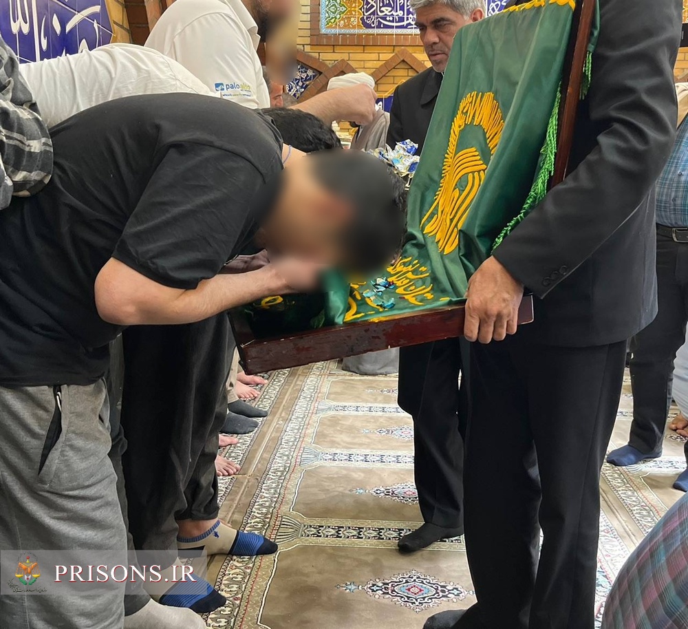 در مراسم استقبال از پرچم رضوی ۴ زندانی بیجاری آزاد شدند