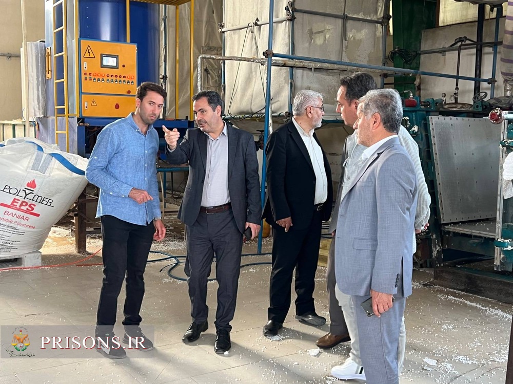 اشتغال زندان ماکو