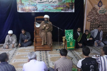 استقبال از بیرق مطهرحرم حضرت معصومه(س) در زندان زاهدان