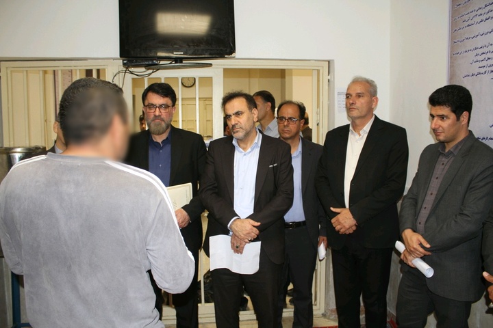 بازدید نماینده دادستانی کل کشور از زندان‌های ایلام