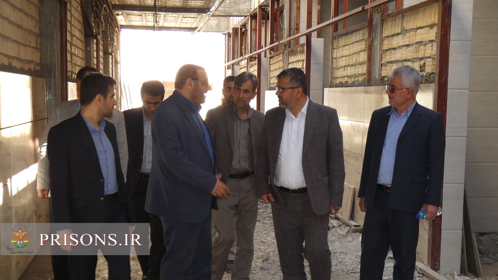 بازدید رئیس کل دادگستری همراه با میز خدمت قضایی در زندان یاسوج