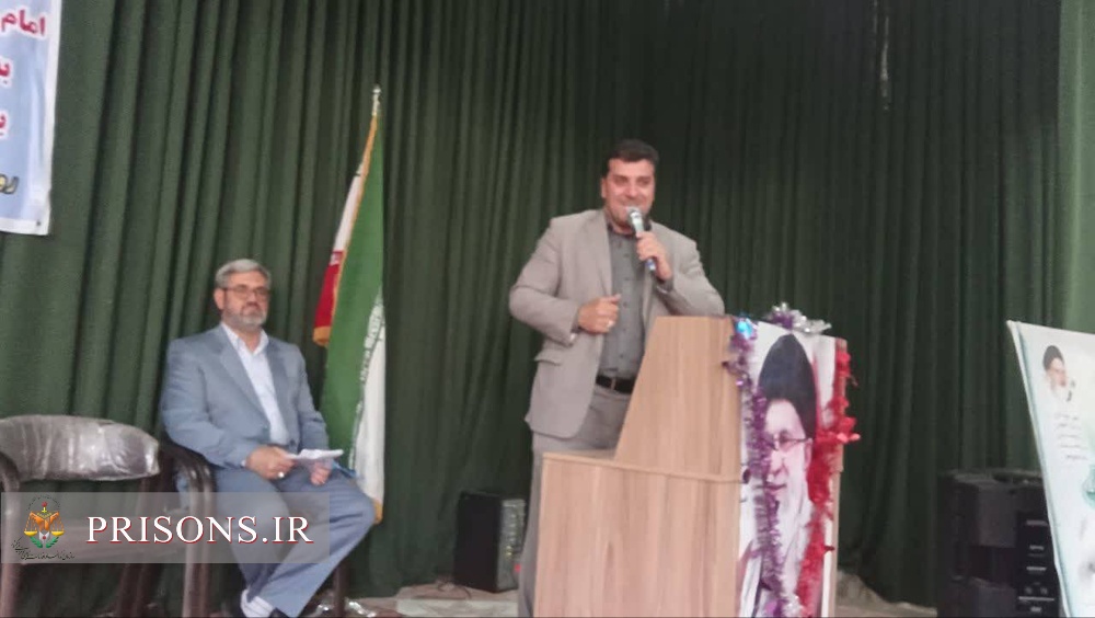 آزادی ۱۵ زندانی به مناسبت میلاد امام رضا (ع) و ورود بیرق مطهر رضوی به زندان قروه