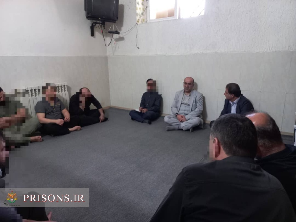 اعطای مرخصی به محکومین نظامی در دهه کرامت در بازداشتگاه رشت اعطای مرخصی به محکومین نظامی در دهه کرامت در بازداشتگاه رشت