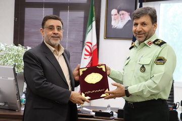 تقدیر فرمانده یگان‌های انتظامی و حفاظتی فراجا از مدیرکل زندان‌های تهران