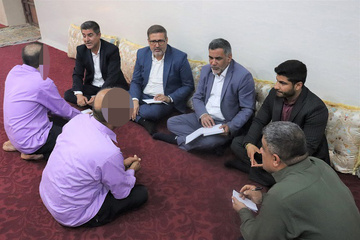 بازدید و دیدار چهره به چهره رییس شوراهای حل اختلاف استان بوشهر با زندانیان جرائم مالی در زندان دشتستان 