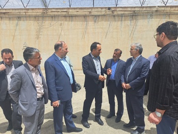 بازدید فرماندار کلانشهر اراک از زندان مرکزی و تصمیم‌گیری برای احداث نیروگاه خورشیدی