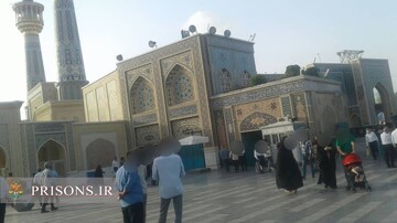 با همت خیرین  ۱۰ خانواده زندانیان رودبار  به مشهد مقدس اعزام شدند
