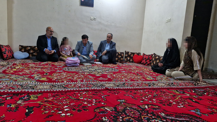 سرکشی رئیس کل دادگستری و مدیرکل زندان های استان از ۴ خانواده زندانی نیازمند بوشهر