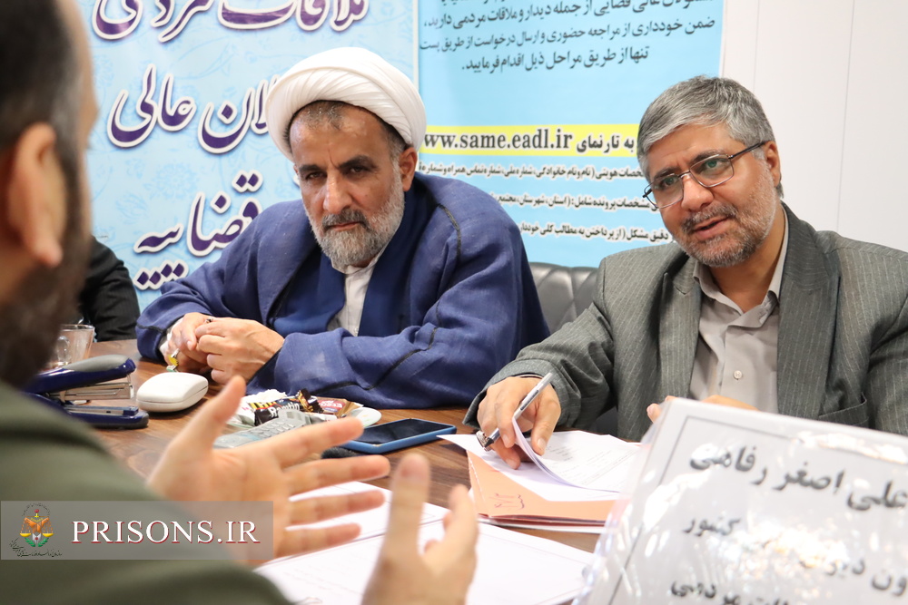 برگزاری میزخدمت مدیر کل ارتباطات مردمی قوه قضاییه در ندامتگاه تهران بزرگ