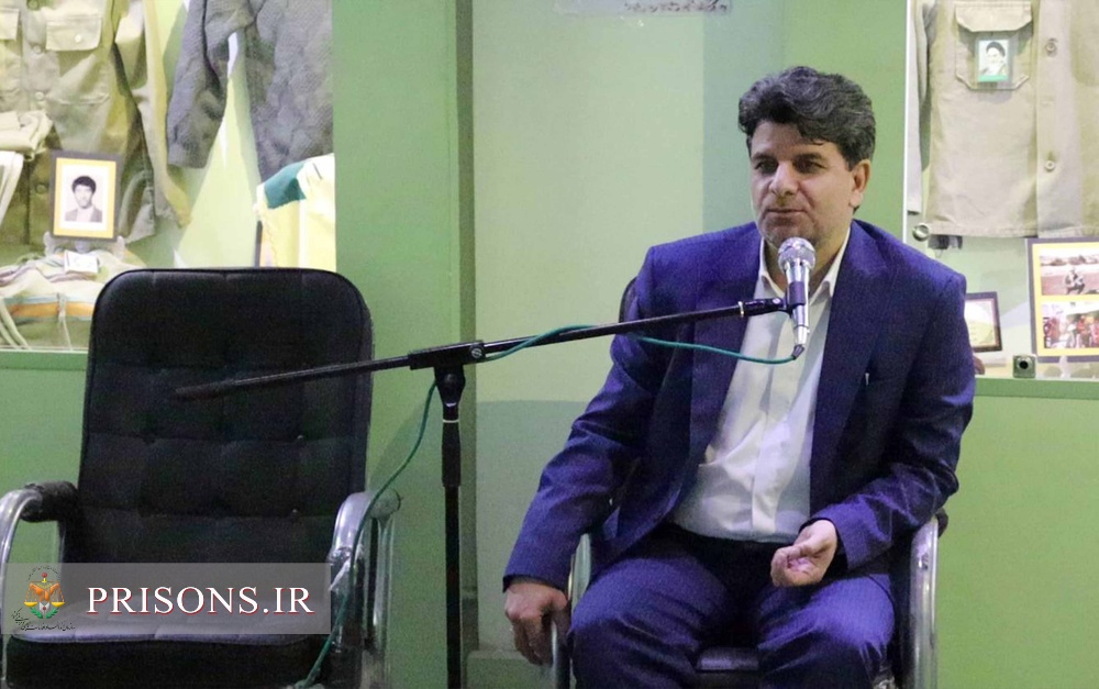 جمع معنوی کارکنان و سربازان زندان اردبیل در موزه شهدا