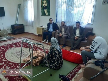  سرپرست زندان‌های گیلان با حضور در فومن پیگیر وضعیت خانواده یکی از مددجویان شد