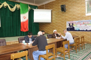 دیدار دادستان و کلیه قضات دادسرای عمومی و انقلاب شهرستان ساوه با زندانیان در میز خدمت زندان