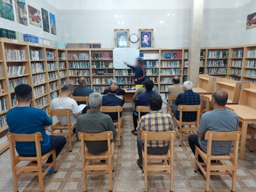 برگزاری کلاس‌های زبان انگلیسی برای زندانیان زندان همدان