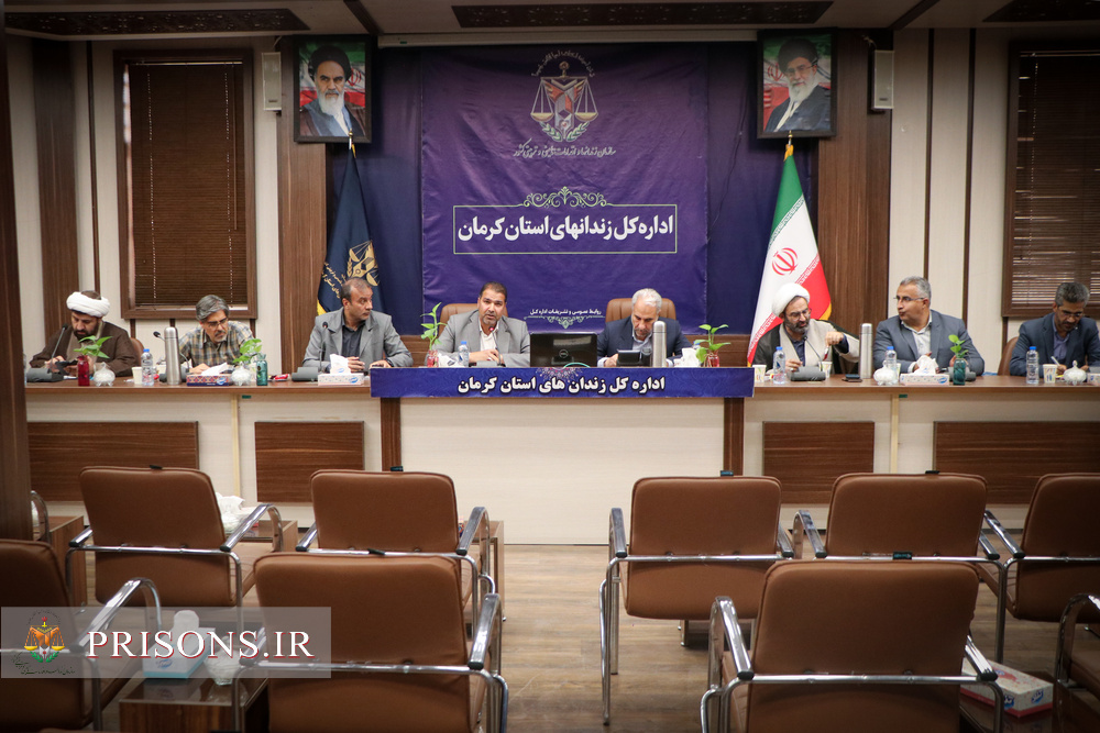 مراقبین، خط مقدم اصلاح و تربیت در زندان‌ها هستند