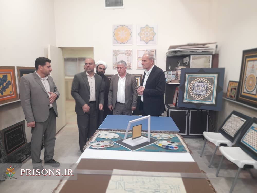 دیدار مدیرکل عفو و بخشودگی سازمان قضایی نیروهای مسلح کشور با زندانیان ایلام