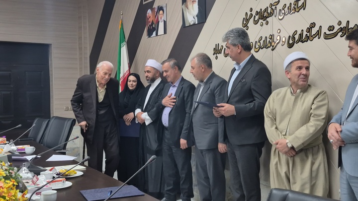 آزادی همزمان دو زندانی و تجلیل از خیّرین در جشن نسیم مهر شهرستان مهاباد