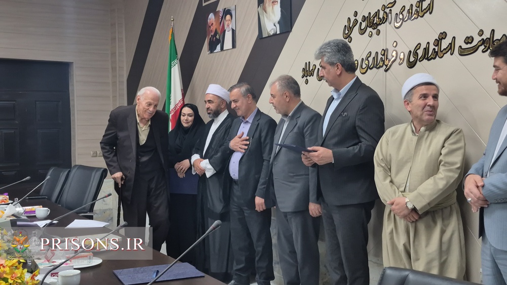 آزادی همزمان دو زندانی و تجلیل از خیّرین در جشن نسیم مهر شهرستان مهاباد