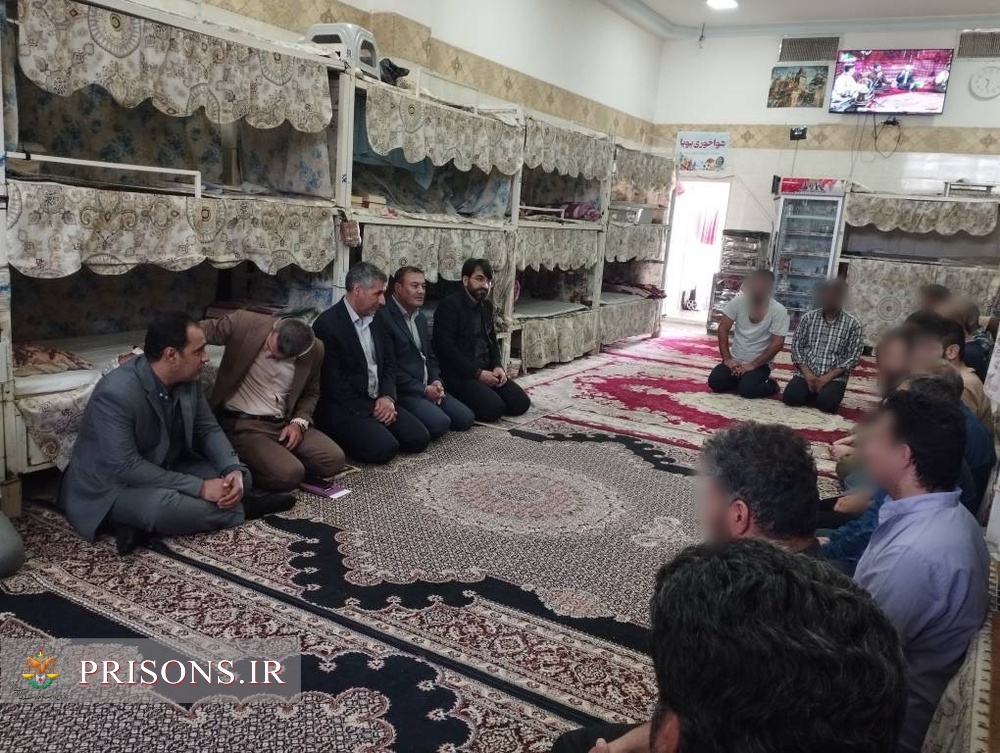 بازدید رئیس و کارشناسان حفاظت و اطلاعات زندانهای استان ایلام از زندان مرکزی سنندج بازدید رئیس و کارشناسان حفاظت و اطلاعات زندانهای استان ایلام از زندان مرکزی سنندج