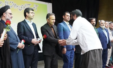 آیین آزادسازی ۱۱۰ زندانی کرمانشاهی با همت نیکوکار گمنام و ارفاقات قانونی