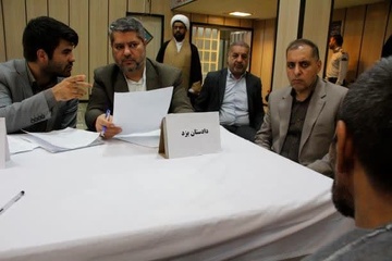 برگزاری میز خدمت قضایی در زندان مرکزی یزد به مناسبت دهه امامت و ولایت