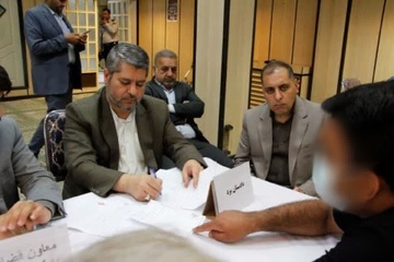 برگزاری میز خدمت قضایی در زندان مرکزی یزد به مناسبت دهه امامت و ولایت