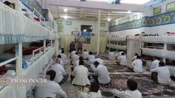آیین‌های مختلف دهه ولایت و غدیر خم در زندان‌های فارس