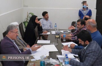 برگزاری جلسه شورای طبقه‌بندی زندان انزلی به مناسبت هفته قوه قضائیه

