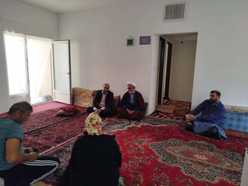 سرکشی رئیس زندان تفرش از خانواده تعدادی از زندانیان به مناسبت هفته قوه قضائیه